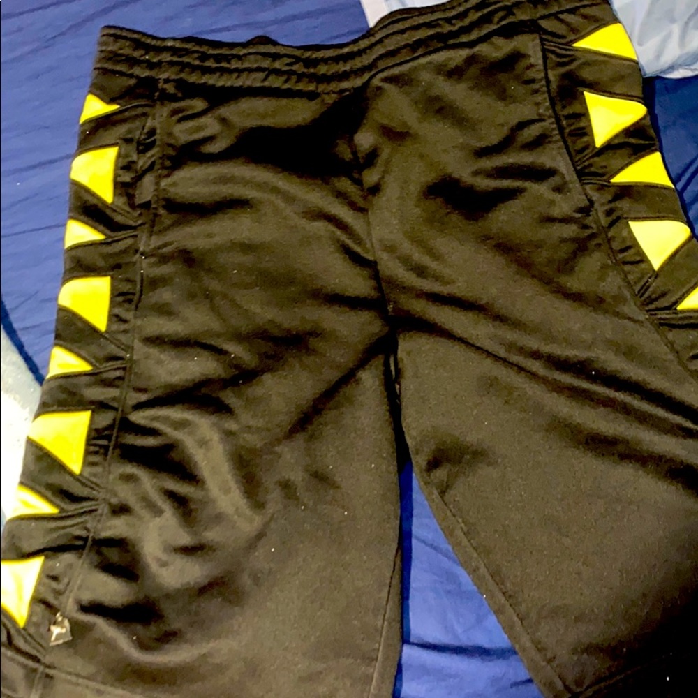 Basketball shorts
